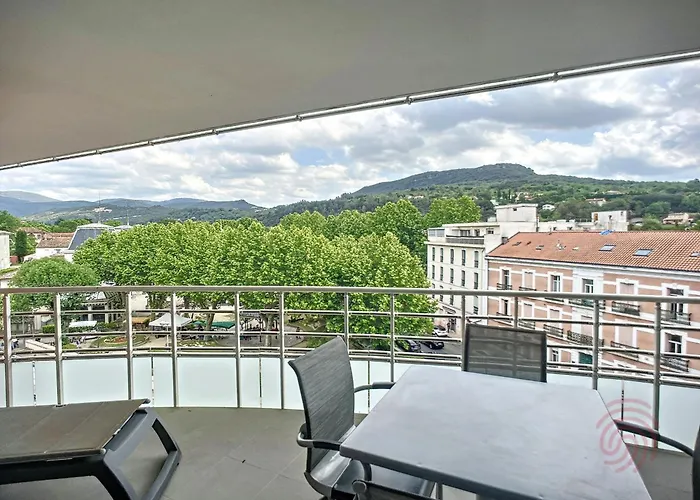 F2 Pmr, Climatise, Avec Terrasse Et Parking Prive, Au Coeur De - Fr-1-451-194